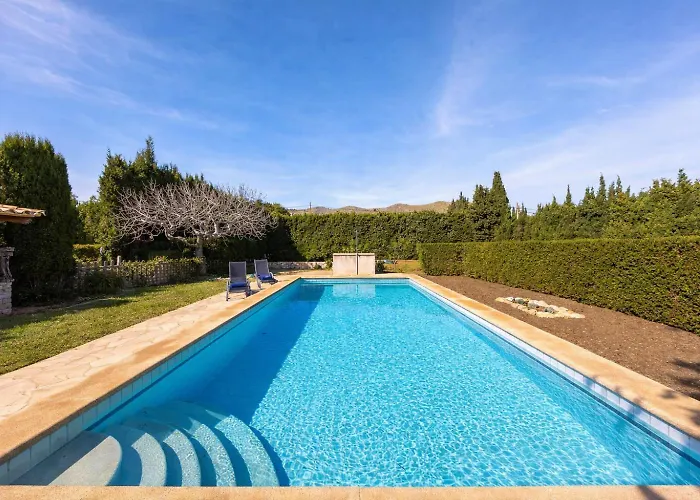 Del La Vilar Villa *